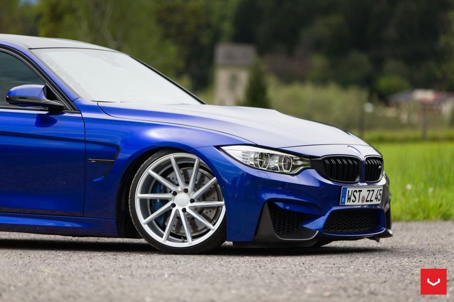 Детали экстерьера BMW M3 Sedan on Vossen Wheels (CVT) 2017 года  (фото 32 из 34)